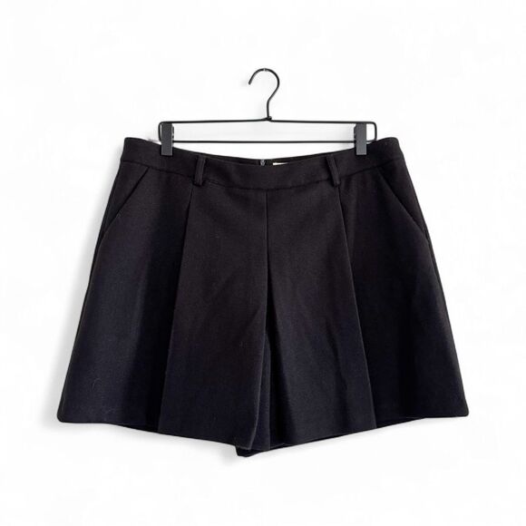 NWT ELODIE Black Pleated Shorts High Waisted Felt Lined Cute Classy Size XL - Picture 1 of 7